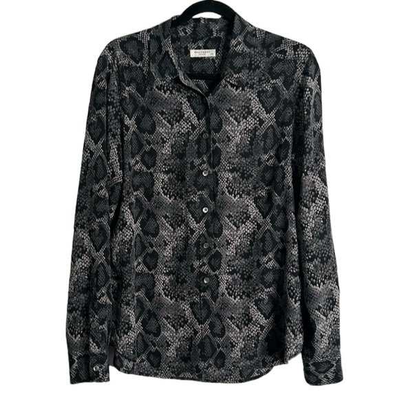 Equipment sneak print black and green slik button down shirt size large - Picture 1 of 9